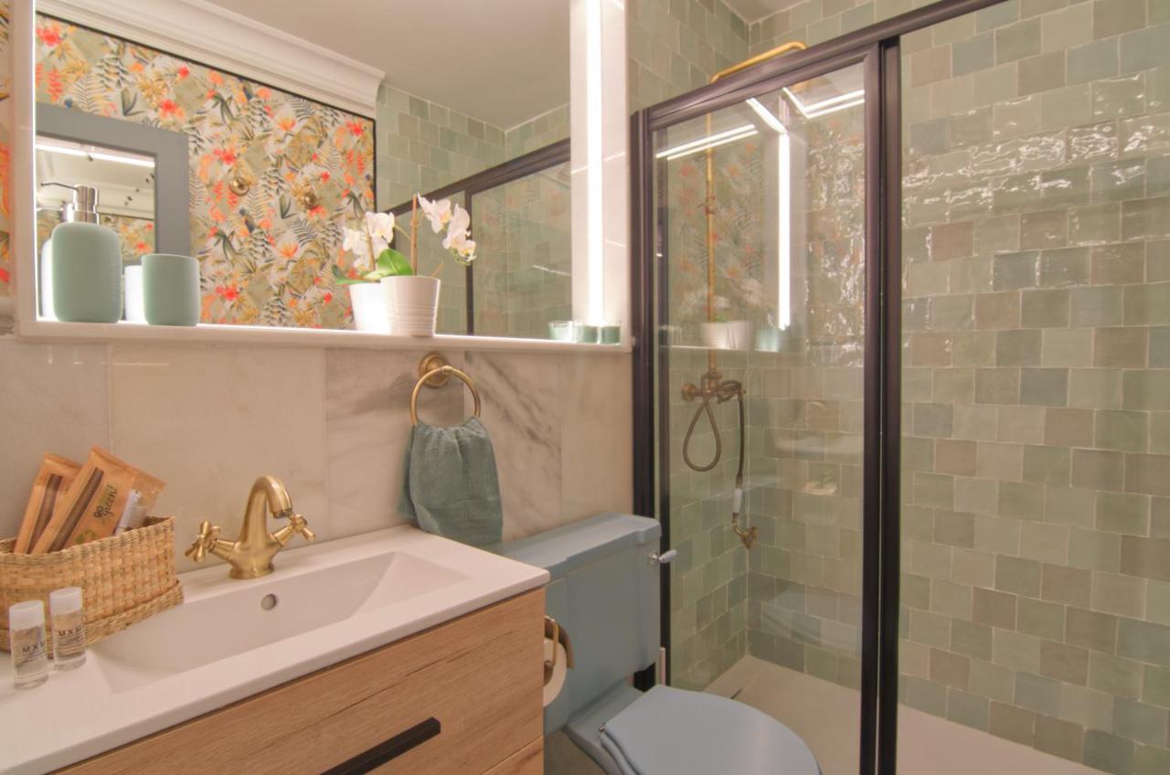 Mara'S Apartments Torremolinos La Mar - Beachfront Tiny House - Bajondillo ภายนอก รูปภาพ